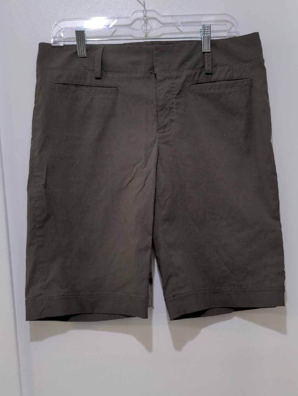 VGUC Athleta Bermuda Shorts